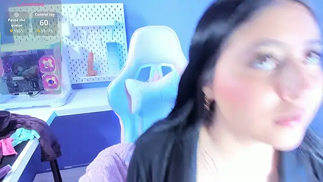 Annie9  online show from October 2025 04:12:02 AM