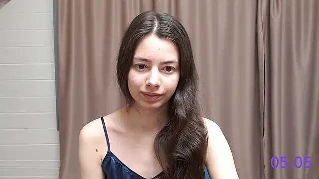 Snapshot of sweet_sweet_angel chatting on May 2026 09:28:01 AM sweet sweet angel online show from May 2026 09:28:01 AM