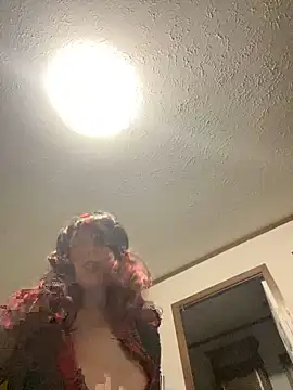 Snapshot of IvanaPlenty chatting on December 2024 12:03:01 PM IvanaPlenty online show from December 2024 12:03:01 PM