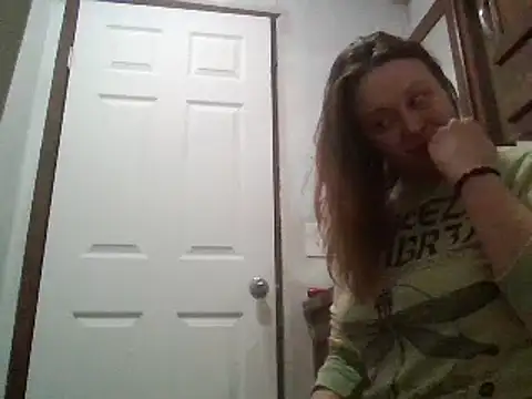 Snapshot of IvanaPlenty chatting on February 2025 07:41:01 PM IvanaPlenty online show from February 2025 07:41:01 PM