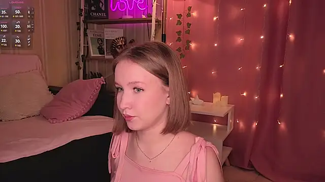 ms evasweet online show from November 2025 12:26:01 PM