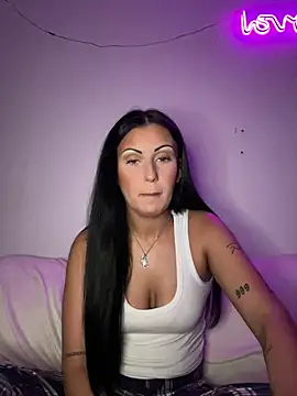 Snapshot of SweNatasha chatting on December 2024 07:11:02 PM SweNatasha online show from December 2024 07:11:02 PM