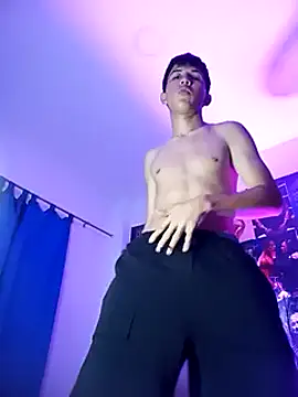 Snapshot of Troy_Daniels chatting on December 2024 02:42:01 AM Troy Daniels online show from December 2024 02:42:01 AM