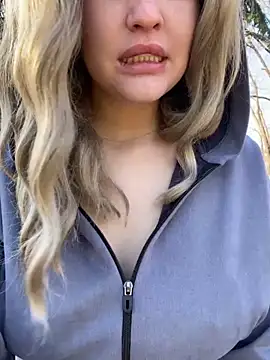 KikiWatson online show from December 2024 11:21:02 AM