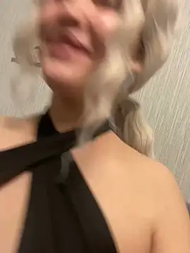 KikiWatson online show from January 2025 11:17:02 AM