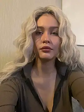 KikiWatson online show from January 2025 08:10:01 AM