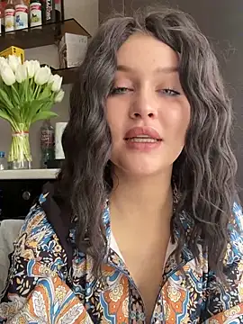 KikiWatson online show from February 2025 11:44:02 AM