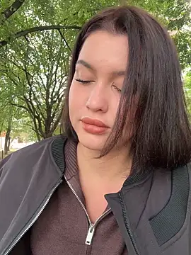 KikiWatson online show from September 2025 06:14:01 AM