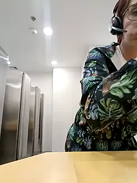 your red rose  online show from January 2025 07:16:01 PM