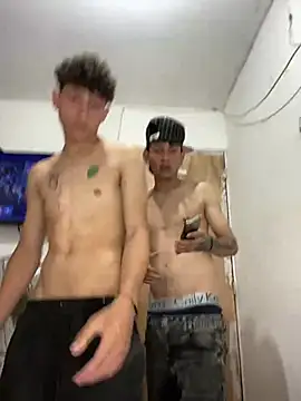 Snapshot of LatinBoysxxx chatting on January 2025 07:24:01 PM LatinBoysxxx online show from January 2025 07:24:01 PM