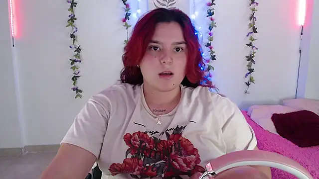 Nika 1  online show from February 2025 08:33:01 PM