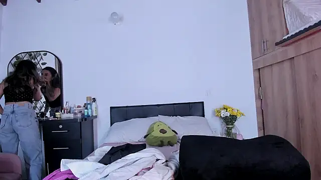 Snapshot of medussa13_ chatting on March 2026 01:05:02 PM medussa13 online show from March 2026 01:05:02 PM