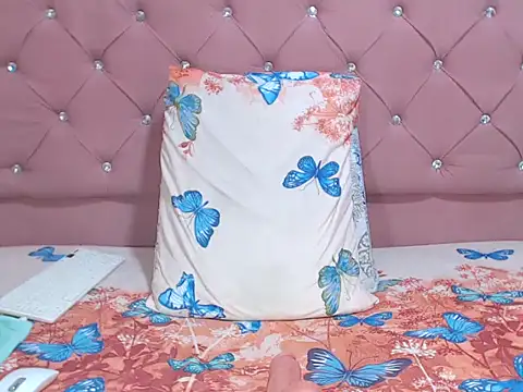 sharonbrown28 online show from September 2025 10:57:02 PM