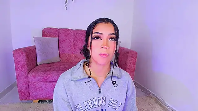 Snapshot of Sara_Jhonson chatting on October 2025 11:03:02 PM Sara Jhonson online show from October 2025 11:03:02 PM