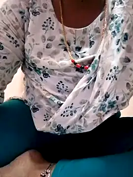 Snapshot of sneha_telugu_girl chatting on December 2024 09:51:01 AM sneha telugu girl online show from December 2024 09:51:01 AM