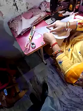 Snapshot of menakshiiikaur chatting on December 2024 04:53:01 AM menakshiiikaur online show from December 2024 04:53:01 AM