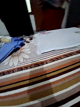 Snapshot of menakshiiikaur chatting on December 2024 02:30:01 AM menakshiiikaur online show from December 2024 02:30:01 AM