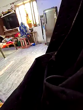 Snapshot of menakshiiikaur chatting on December 2024 09:00:02 AM menakshiiikaur online show from December 2024 09:00:02 AM