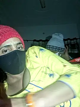 Snapshot of menakshiiikaur chatting on December 2025 04:59:02 PM menakshiiikaur online show from December 2025 04:59:02 PM