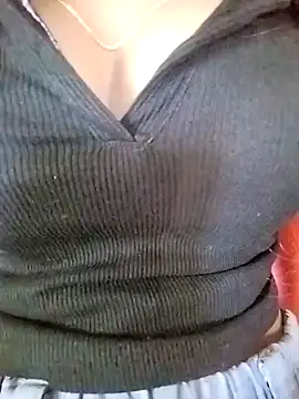 Snapshot of Esha_Babyy chatting on December 2024 03:01:01 PM Esha Babyy online show from December 2024 03:01:01 PM