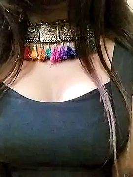 Snapshot of Esha_Babyy chatting on January 2025 01:36:02 PM Esha Babyy online show from January 2025 01:36:02 PM