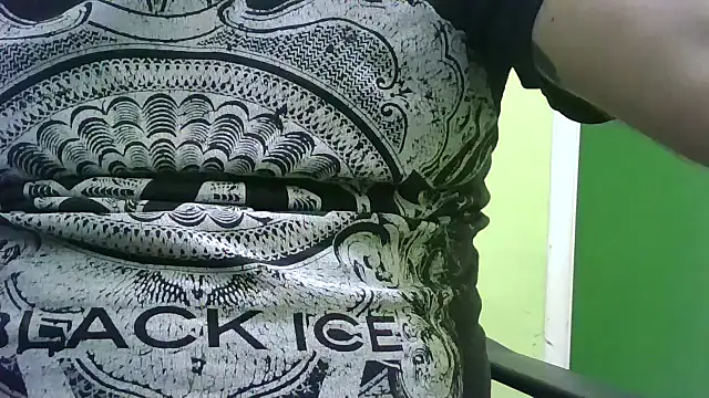 loganwolverine02 online show from February 2025 02:32:02 PM