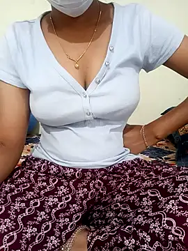 Snapshot of Ammualagitamil chatting on January 2025 04:08:02 AM Ammualagitamil online show from January 2025 04:08:02 AM