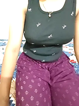 Snapshot of Ammualagitamil chatting on October 2025 06:05:02 PM Ammualagitamil online show from October 2025 06:05:02 PM