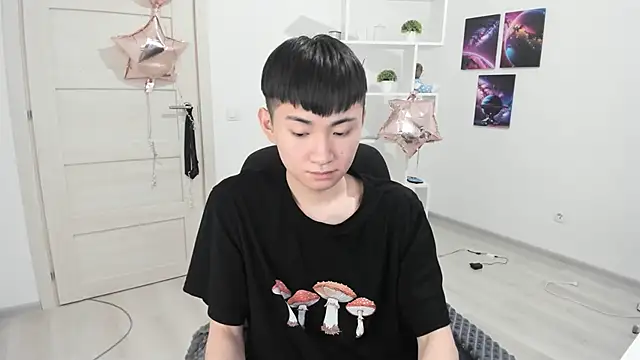 Miram Yu online show from March 2025 08:29:02 PM