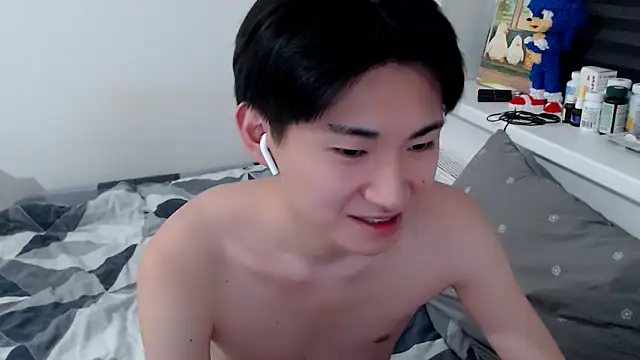 Snapshot of Miram_Yu chatting on May 2026 07:53:02 PM Miram Yu online show from May 2026 07:53:02 PM