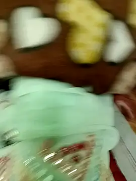 Snapshot of QUEEN-X-CPL chatting on December 2024 05:22:01 PM QUEEN-X-CPL online show from December 2024 05:22:01 PM