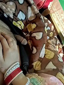 Snapshot of QUEEN-X-CPL chatting on January 2025 08:14:02 PM QUEEN-X-CPL online show from January 2025 08:14:02 PM