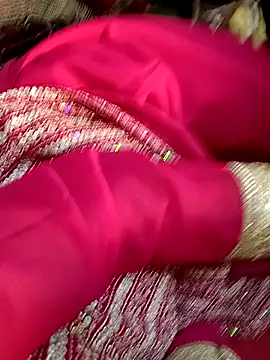 Snapshot of QUEEN-X-CPL chatting on January 2025 06:03:01 PM QUEEN-X-CPL online show from January 2025 06:03:01 PM