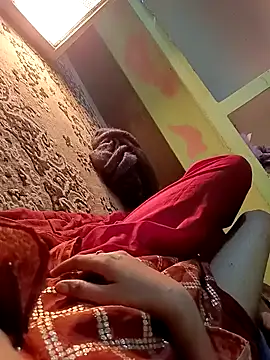 Snapshot of QUEEN-X-CPL chatting on February 2025 05:19:02 PM QUEEN-X-CPL online show from February 2025 05:19:02 PM