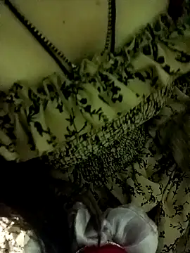 Snapshot of QUEEN-X-CPL chatting on February 2025 05:31:01 PM QUEEN-X-CPL online show from February 2025 05:31:01 PM