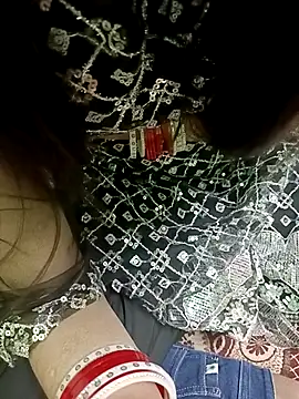 Snapshot of QUEEN-X-CPL chatting on March 2025 06:05:02 PM QUEEN-X-CPL online show from March 2025 06:05:02 PM