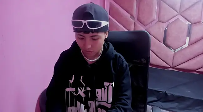 Im Mathias online show from January 2025 05:19:01 AM