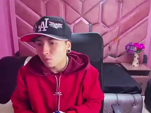 Im Mathias online show from January 2025 03:20:01 AM