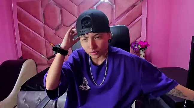 Im Mathias online show from January 2025 06:43:02 AM