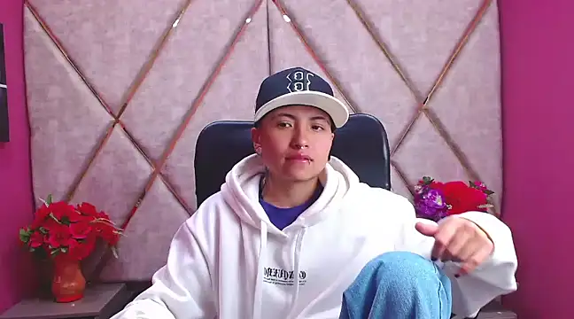 Im Mathias online show from January 2025 02:49:02 AM