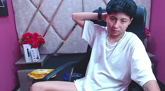 Im Mathias online show from February 2025 08:01:01 AM