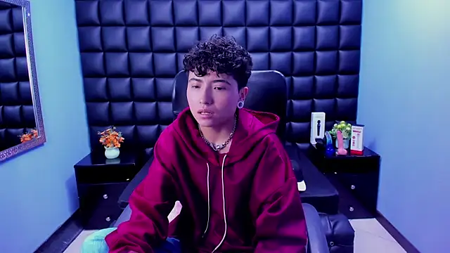 Im Mathias online show from September 2025 08:08:02 PM