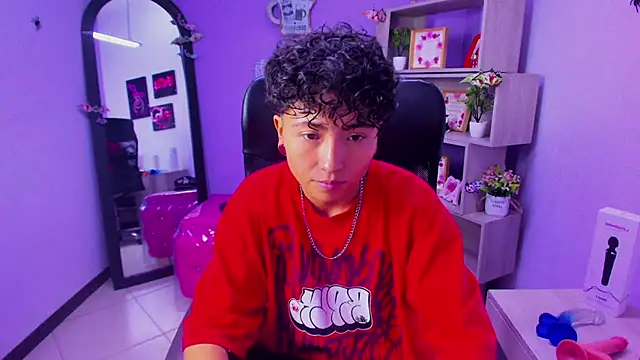 Im Mathias online show from November 2025 04:11:02 AM