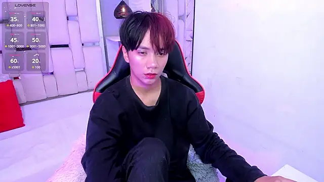 Eriol  online show from October 2025 11:43:01 AM