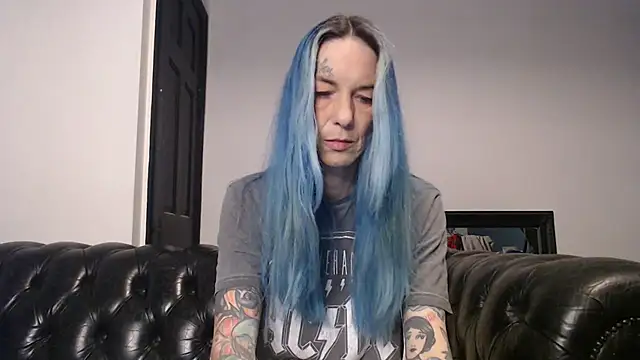 RavenryderUK online show from January 2025 09:30:02 PM