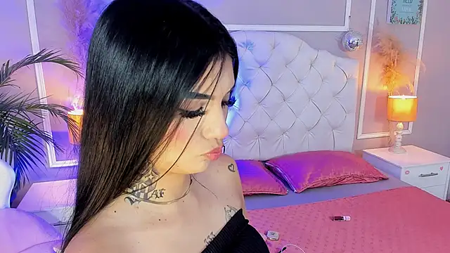 scarlet hill online show from October 2025 01:56:01 PM