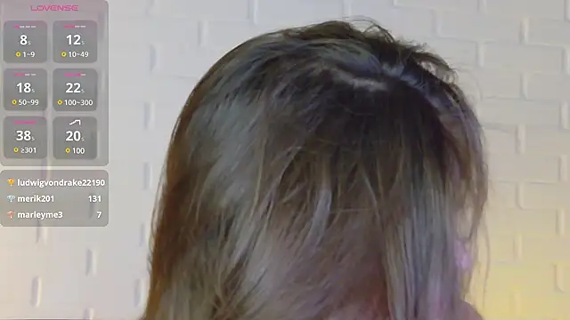 Snapshot of _RiverLov chatting on March 2025 03:53:02 AM RiverLov online show from March 2025 03:53:02 AM