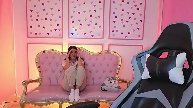 stephania t online show from September 2025 12:27:01 PM