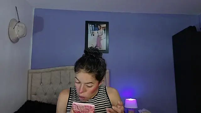 stephania t online show from June 2026 02:15:02 PM