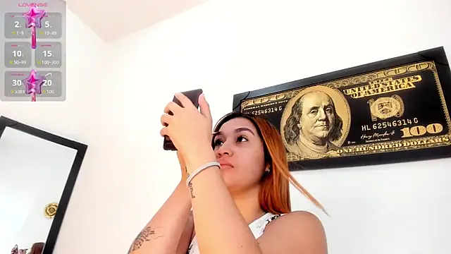 Alba Grey online show from October 2025 03:21:02 PM